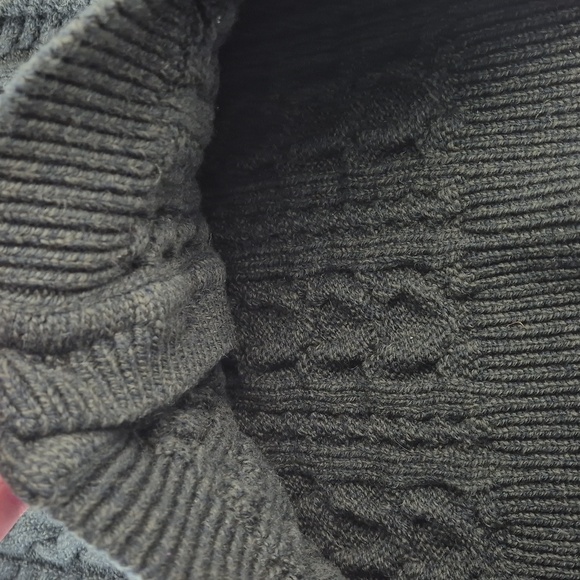 100% Wool Original Aran Co Green Merino Cable Knit Cardigan Sweater Size Small - Picture 9 of 12